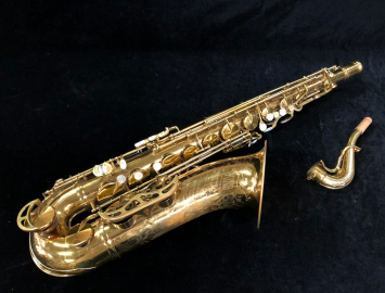 Photo Vintage Original Lacquer King Super 20 Tenor Sax Full Pearls, Serial #319728